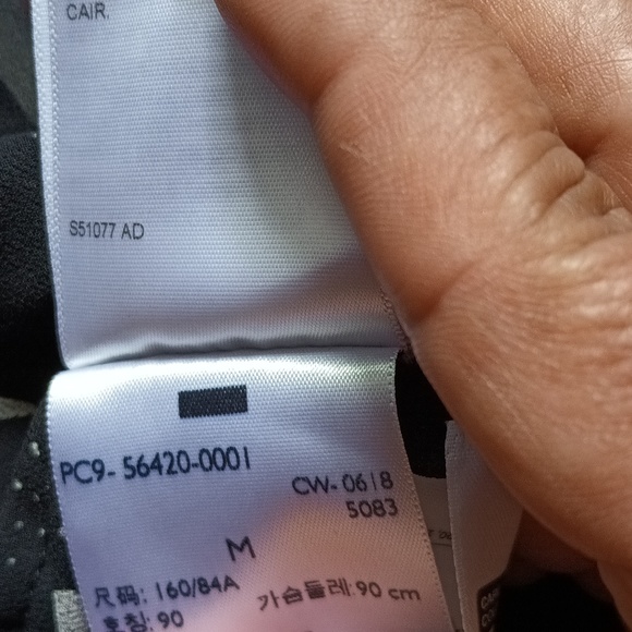 Black and white blouse - Picture 5 of 5